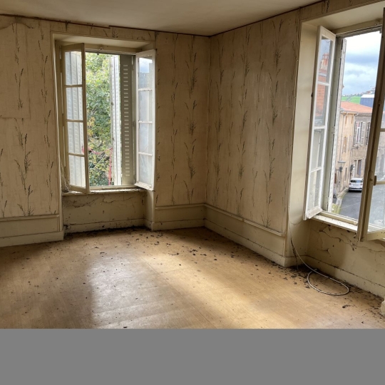  AGENCE TERRES D'IMMO : Maison / Villa | SAINT-GERMAIN-LEMBRON (63340) | 200 m2 | 70 000 € 