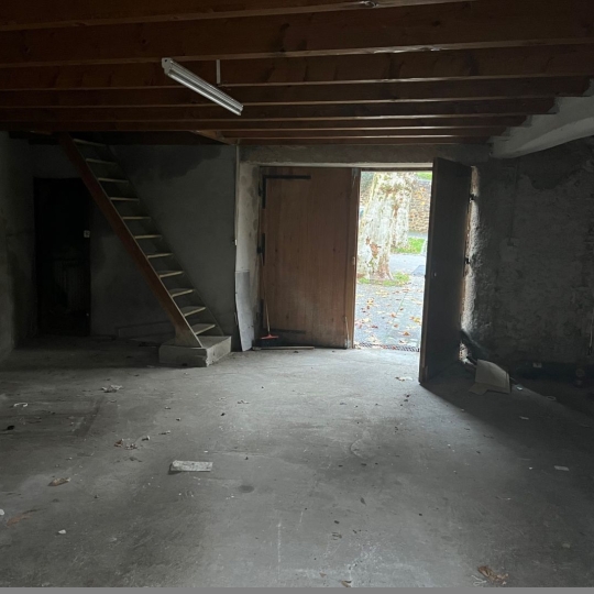  AGENCE TERRES D'IMMO : Garage / Parking | BLESLE (43450) | 75 m2 | 37 000 € 
