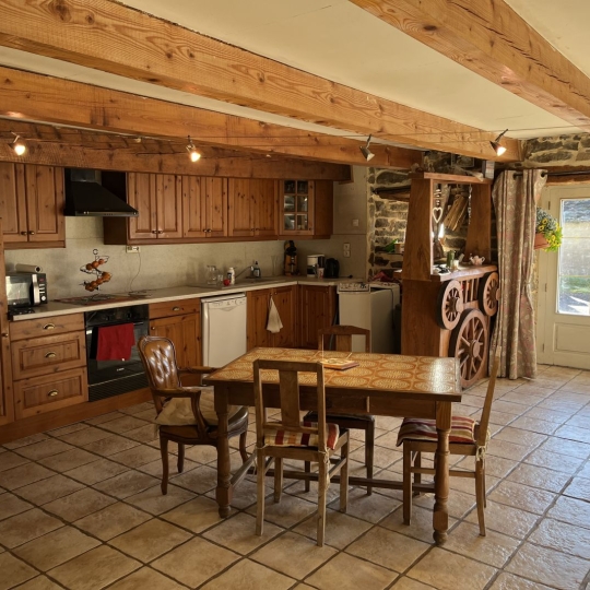  AGENCE TERRES D'IMMO : House | ANZAT-LE-LUGUET (63420) | 145 m2 | 131 750 € 