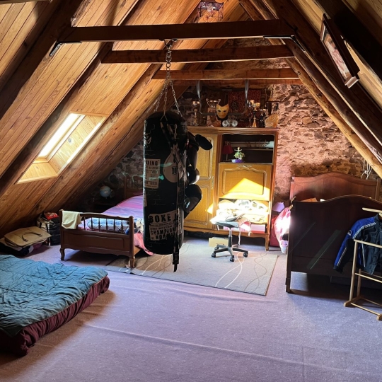  AGENCE TERRES D'IMMO : House | ANZAT-LE-LUGUET (63420) | 145 m2 | 131 750 € 