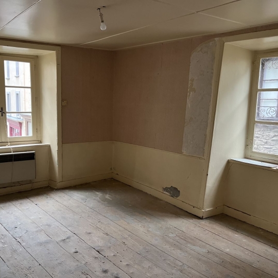  AGENCE TERRES D'IMMO : Immeuble | BLESLE (43450) | 132 m2 | 45 000 € 