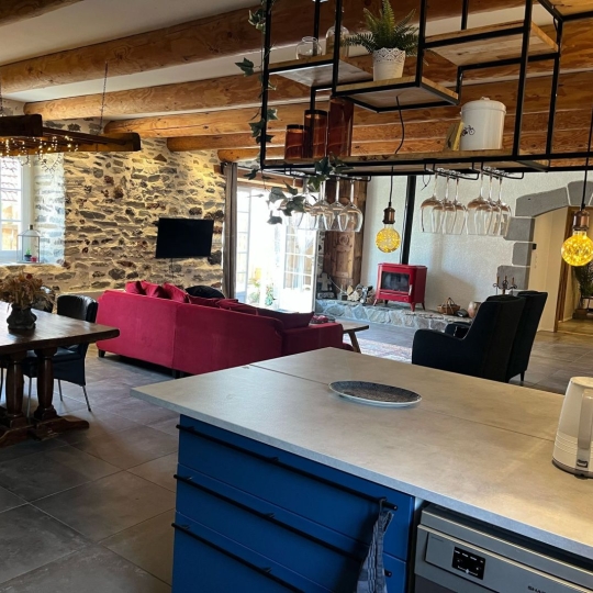  AGENCE TERRES D'IMMO : House | LAURIE (15500) | 173 m2 | 219 500 € 