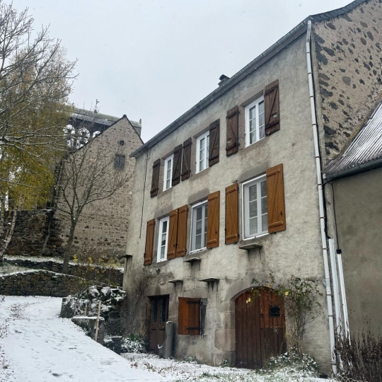  AGENCE TERRES D'IMMO : Maison / Villa | CHALINARGUES (15170) | 137 m2 | 98 000 € 