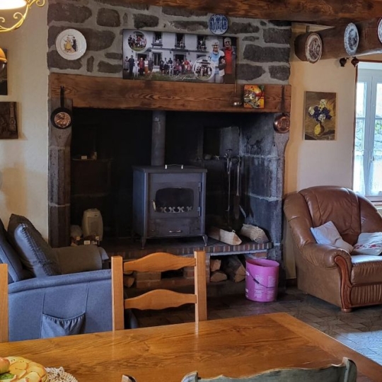  AGENCE TERRES D'IMMO : Maison / Villa | CHALINARGUES (15170) | 137 m2 | 98 000 € 