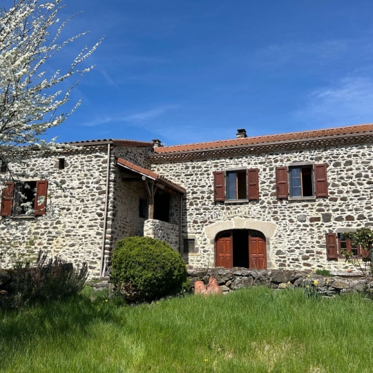 AGENCE TERRES D'IMMO : House | MASSIAC (15500) | 143.00m2 | 237 000 € 