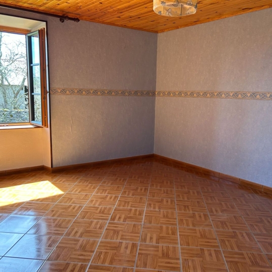  AGENCE TERRES D'IMMO : House | MASSIAC (15500) | 143 m2 | 237 000 € 