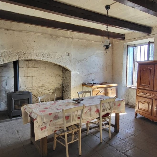  AGENCE TERRES D'IMMO : House | AURIAC-L'EGLISE (15500) | 160 m2 | 80 000 € 