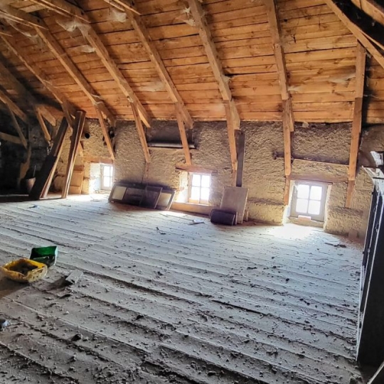  AGENCE TERRES D'IMMO : House | AURIAC-L'EGLISE (15500) | 160 m2 | 80 000 € 