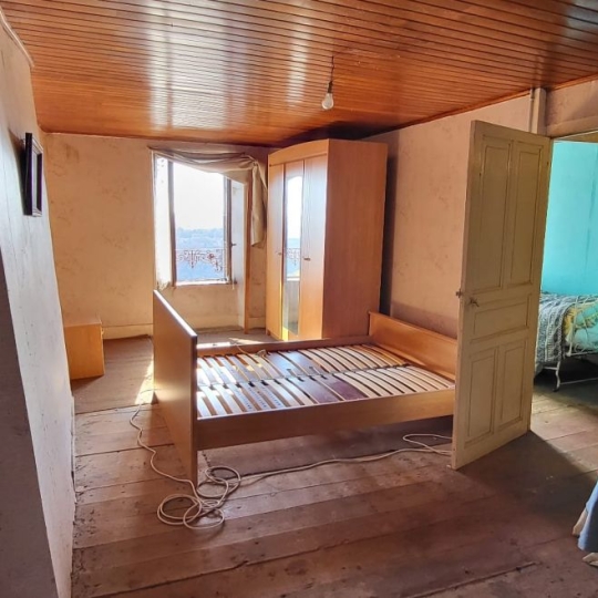  AGENCE TERRES D'IMMO : House | AURIAC-L'EGLISE (15500) | 160 m2 | 80 000 € 