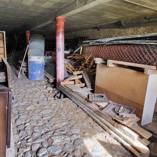  AGENCE TERRES D'IMMO : Maison / Villa | VALETTE (15400) | 290 m2 | 140 400 € 