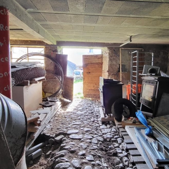  AGENCE TERRES D'IMMO : Maison / Villa | VALETTE (15400) | 290 m2 | 140 400 € 
