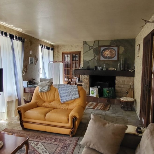  AGENCE TERRES D'IMMO : Maison / Villa | FERRIERES-SAINT-MARY (15170) | 120 m2 | 75 000 € 