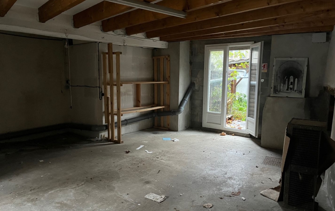 AGENCE TERRES D'IMMO : Garage / Parking | BLESLE (43450) | 75 m2 | 37 000 € 