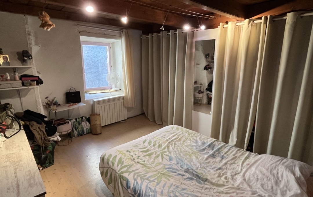 AGENCE TERRES D'IMMO : House | ANZAT-LE-LUGUET (63420) | 145 m2 | 131 750 € 