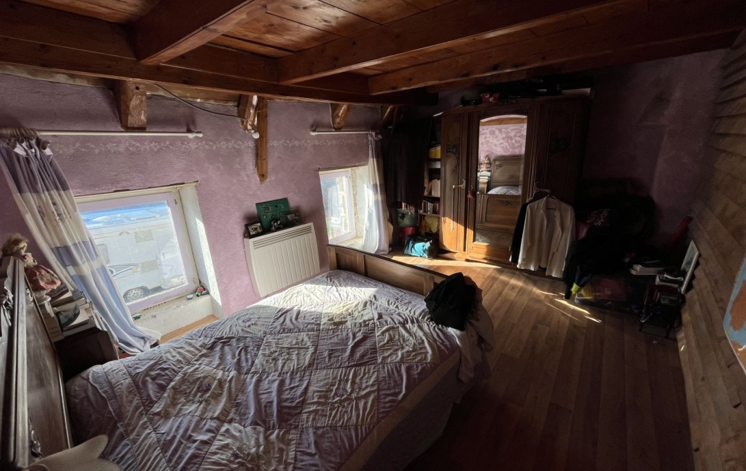 AGENCE TERRES D'IMMO : House | ANZAT-LE-LUGUET (63420) | 145 m2 | 131 750 € 