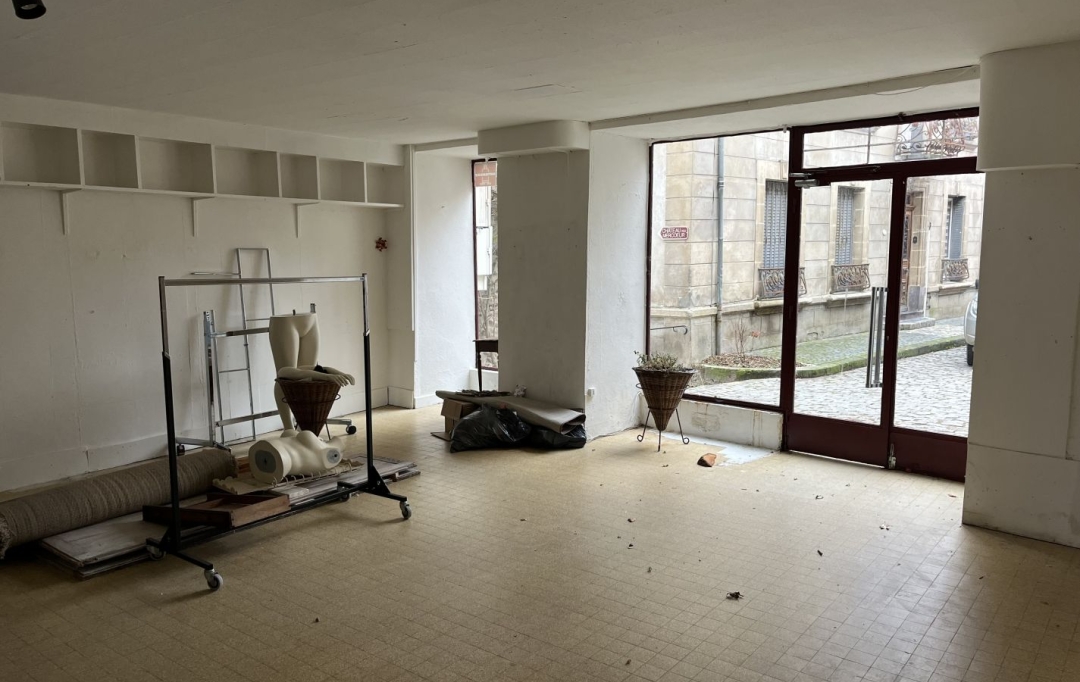 AGENCE TERRES D'IMMO : Immeuble | BLESLE (43450) | 132 m2 | 45 000 € 