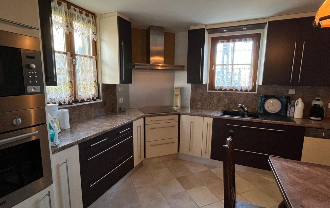 AGENCE TERRES D'IMMO : Maison / Villa | CHARMENSAC (15500) | 167 m2 | 159 000 € 