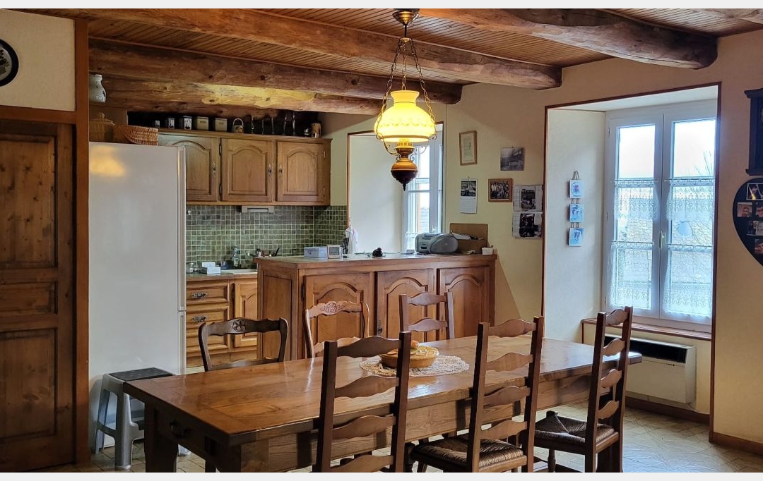 AGENCE TERRES D'IMMO : Maison / Villa | CHALINARGUES (15170) | 137 m2 | 98 000 € 