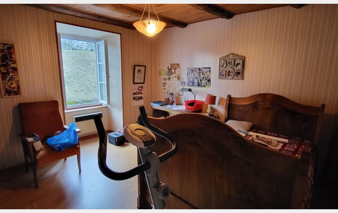 AGENCE TERRES D'IMMO : Maison / Villa | CHALINARGUES (15170) | 137 m2 | 98 000 € 