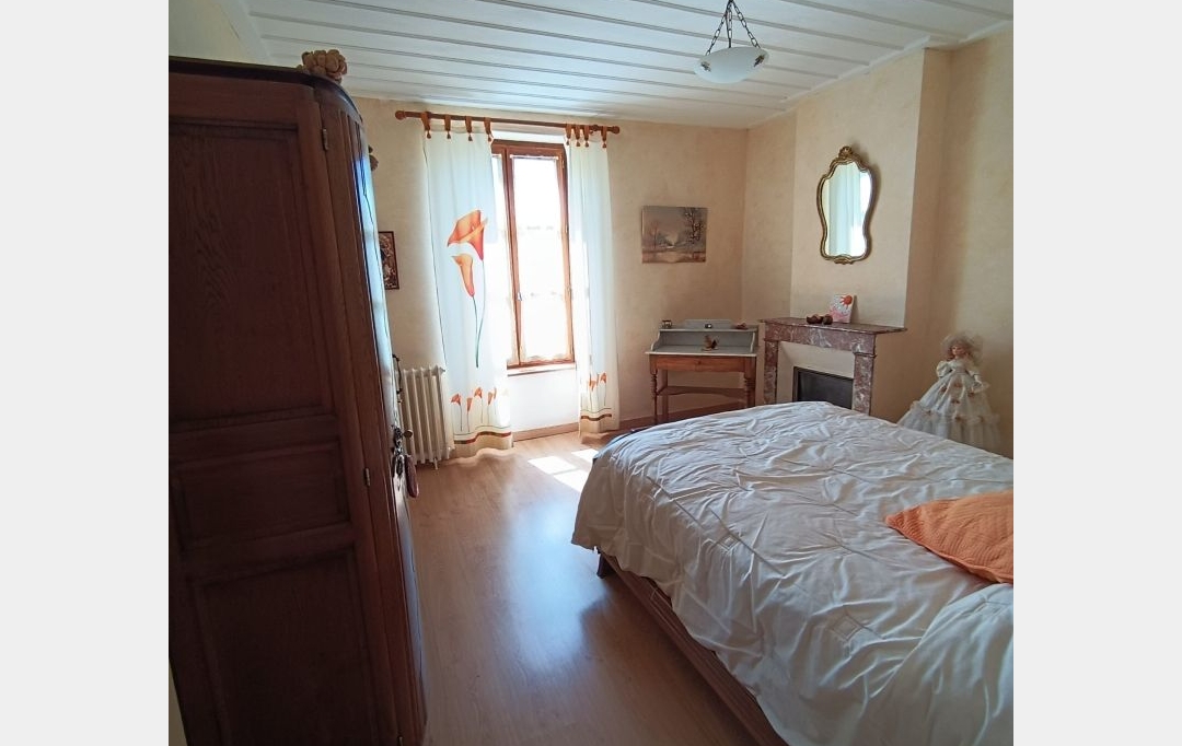 AGENCE TERRES D'IMMO : Maison / Villa | PEYRUSSE (15170) | 155 m2 | 95 500 € 