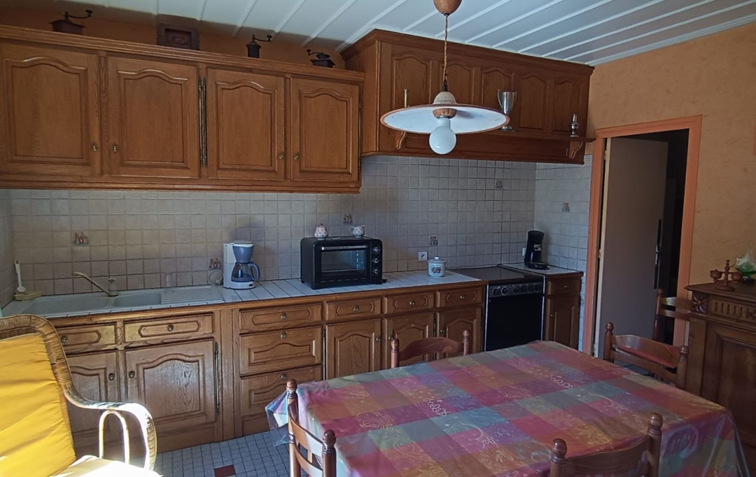 AGENCE TERRES D'IMMO : Maison / Villa | PEYRUSSE (15170) | 155 m2 | 95 500 € 