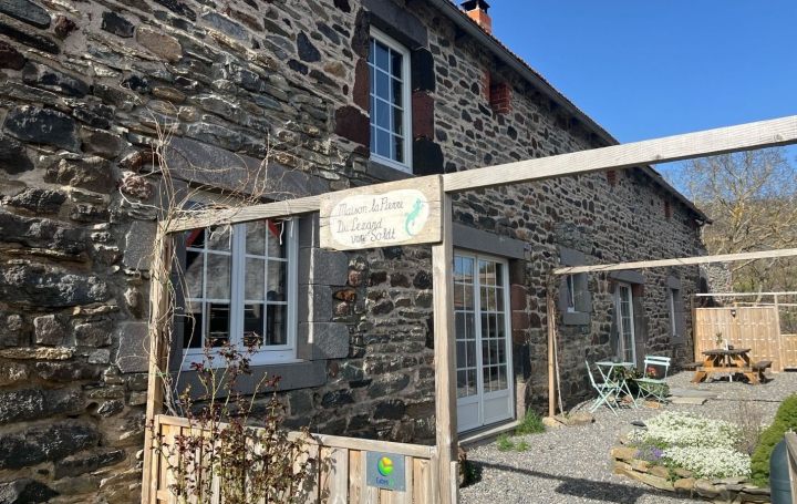  AGENCE TERRES D'IMMO Maison / Villa | LAURIE (15500) | 173 m2 | 219 500 € 