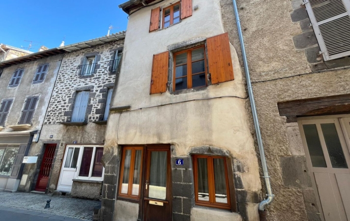 Maison SAINT-FLOUR 41 m2 45 500 € Maison SAINT-FLOUR 41 m2 45 500 €